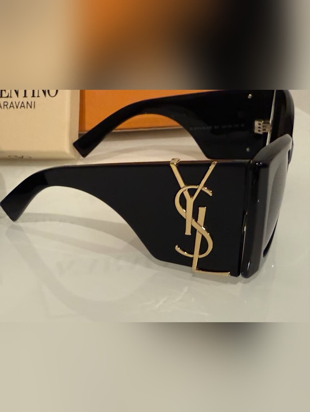 Saint Laurent Oversized Cat-eye Frames Sunglasses In Acetate